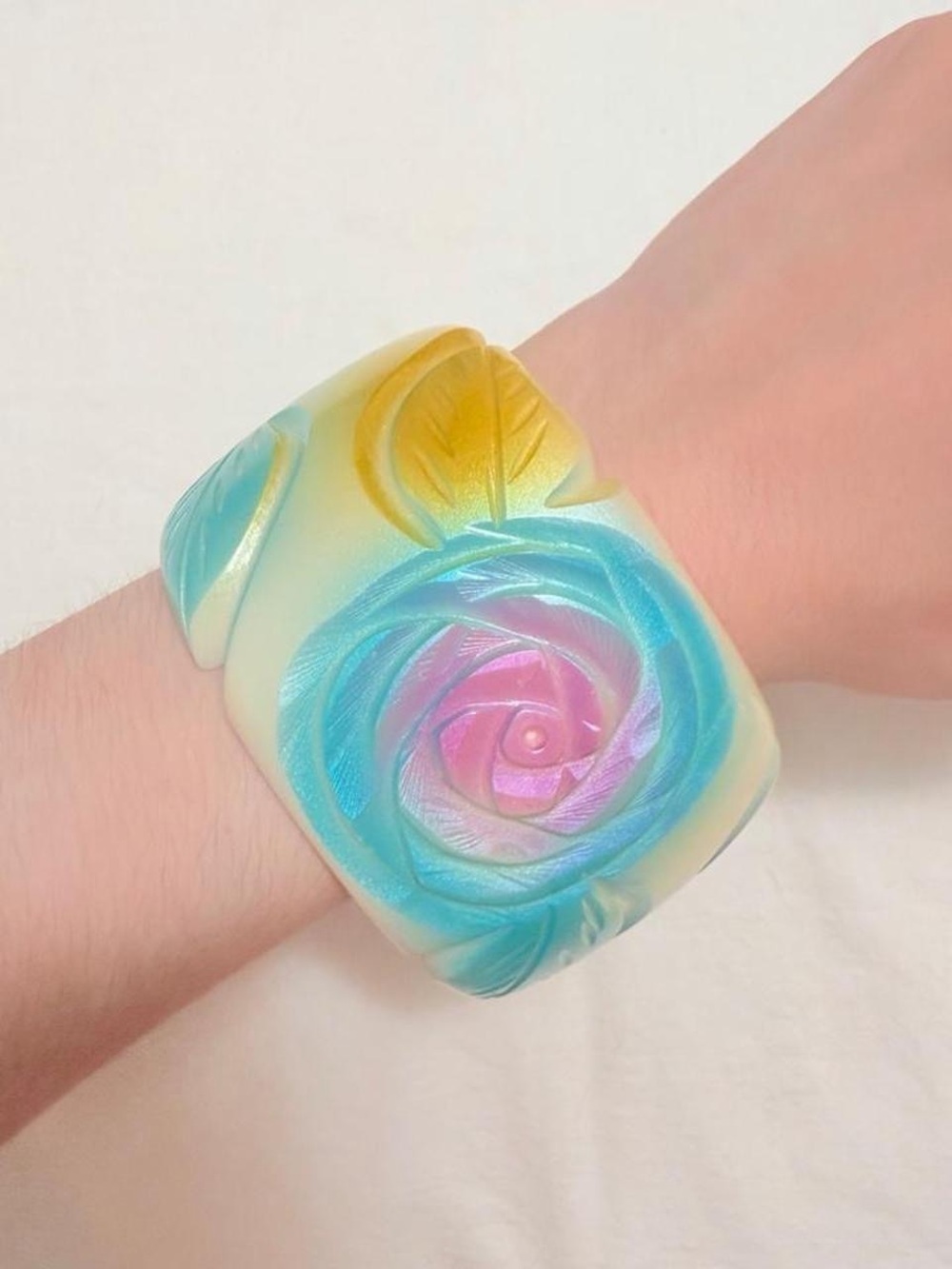Fairycore Pastel Rose Resin Cuff Bracelet in Blue-Pink-Yellow